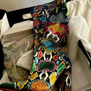 Women calf high boot